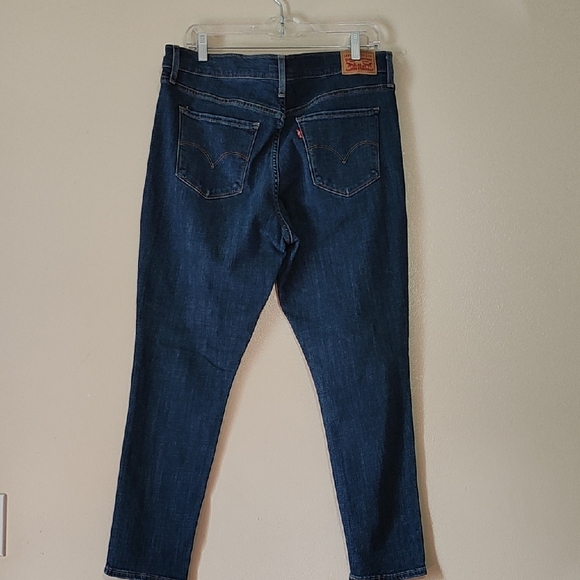 Levi's Dark Wash Women's Jeans Size 32 - Picture 3 of 6